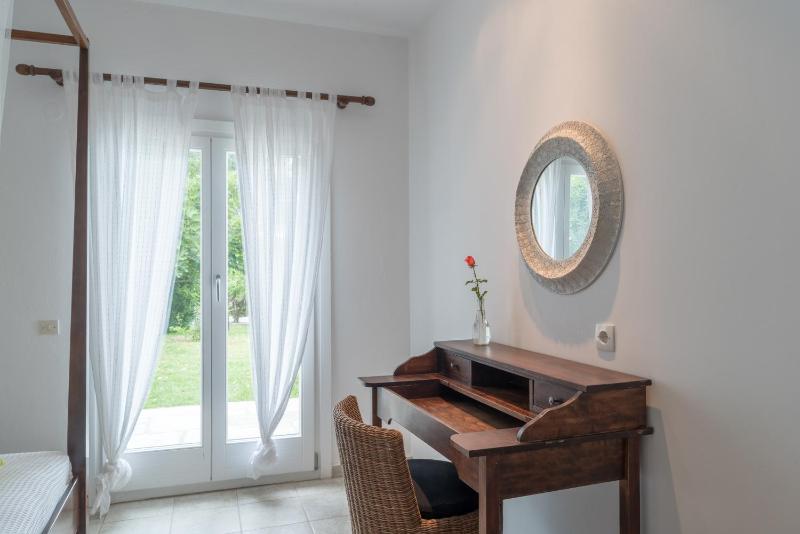Three-Bedroom Villa image 4