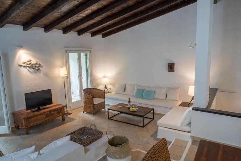 Three-Bedroom Villa image 1