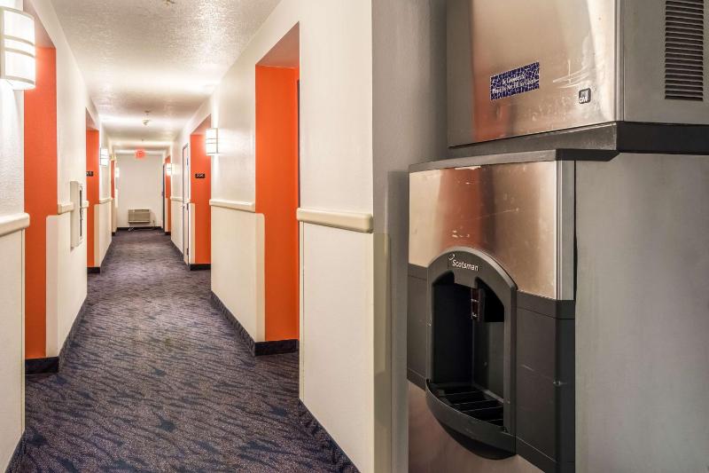 Motel 6-Lincoln City OR - image 20