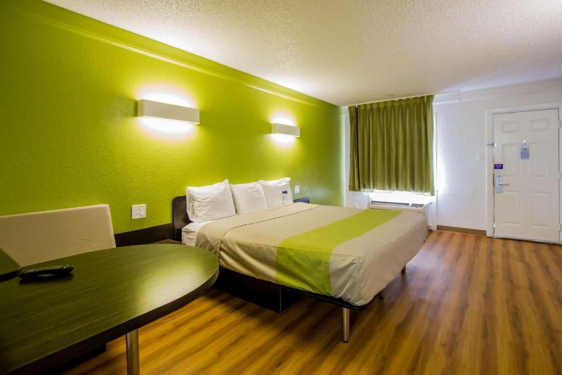 Motel 6 Austin TX - Midtown - image 9