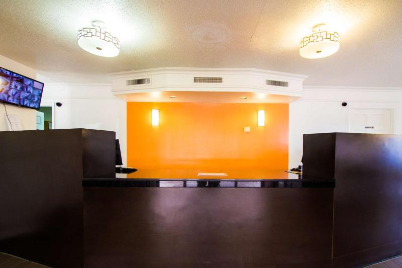 Motel 6 Austin TX - Midtown - image 4