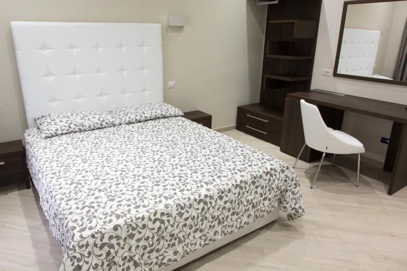 Standard Double Room image 1