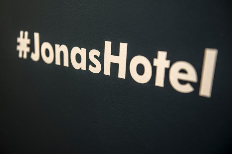 Jonas Hotel - image 9