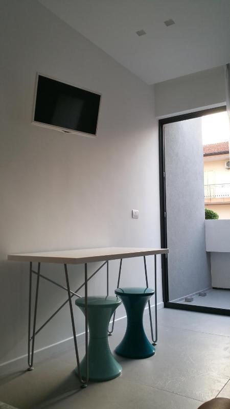 Double Room with Terrace image 3