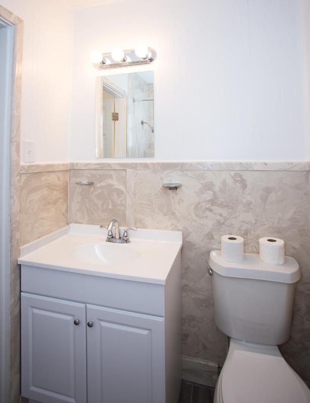 Standard Full Bed Room image 3