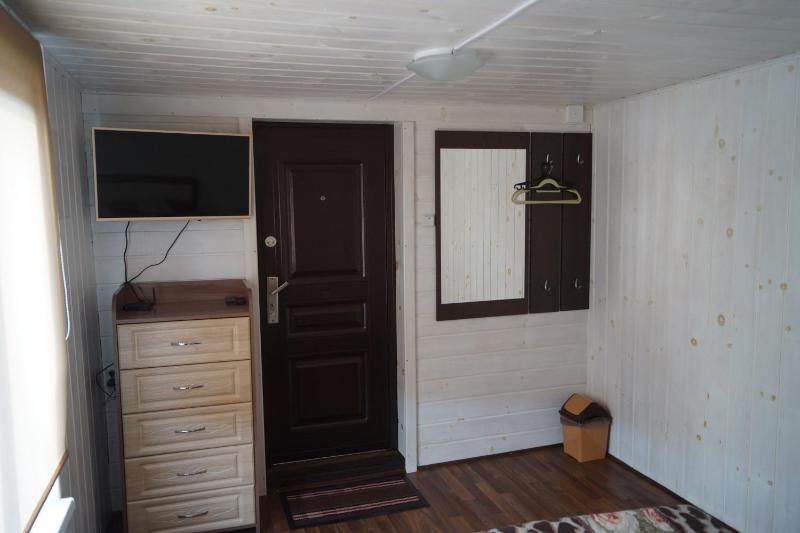 Double Room image 3
