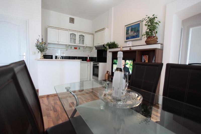 Apartment Marineta 8 - image 7