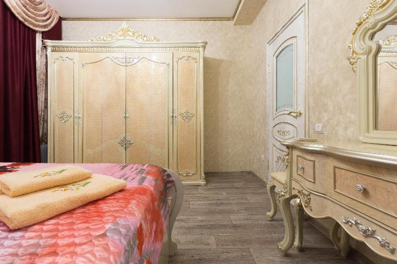 One-Bedroom Apartment image 3