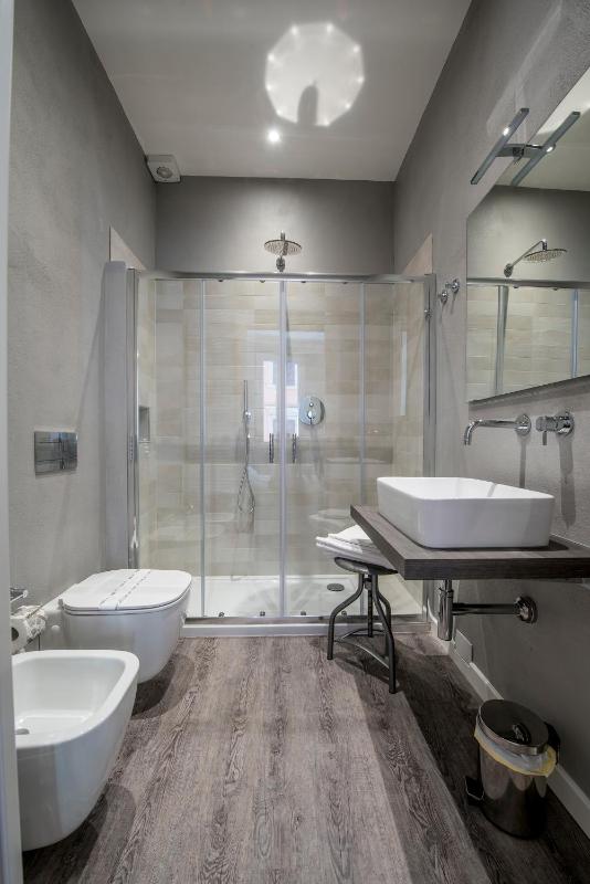 Deluxe Junior Suite image 3