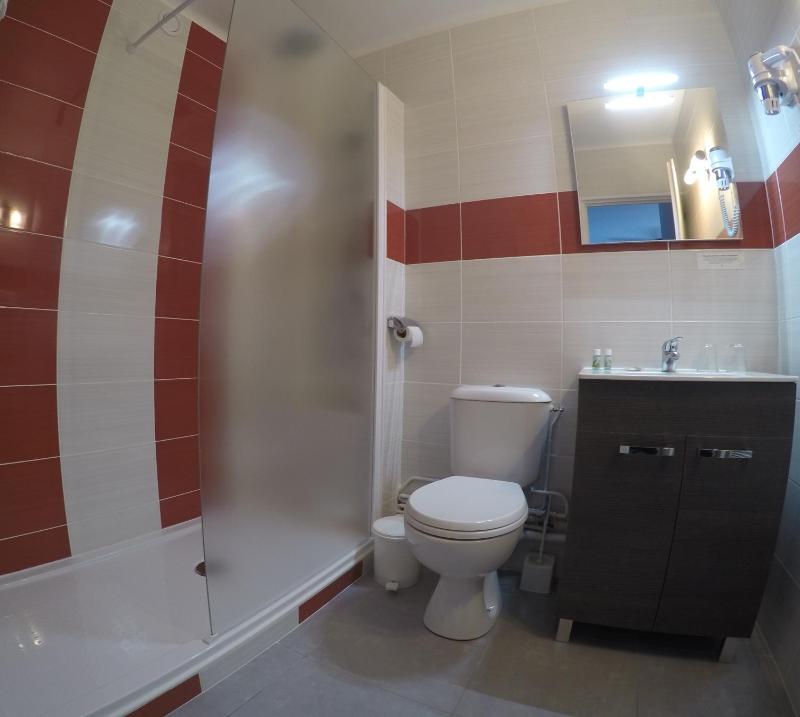 Standard Room with Balcony image 3