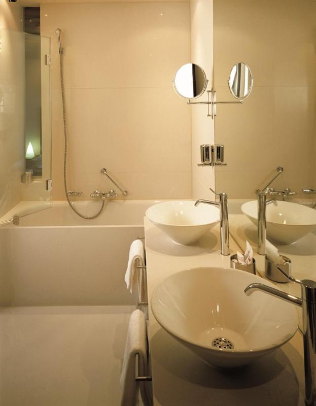 Standard Single Room image 4