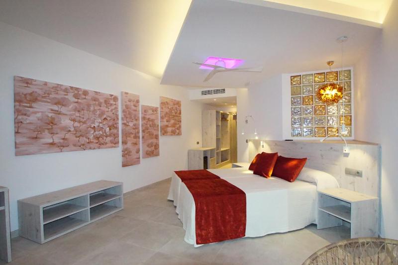 Superior Double Room with Mountain View image 4