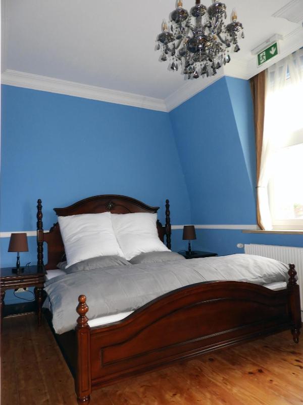 Winter Suite image 2