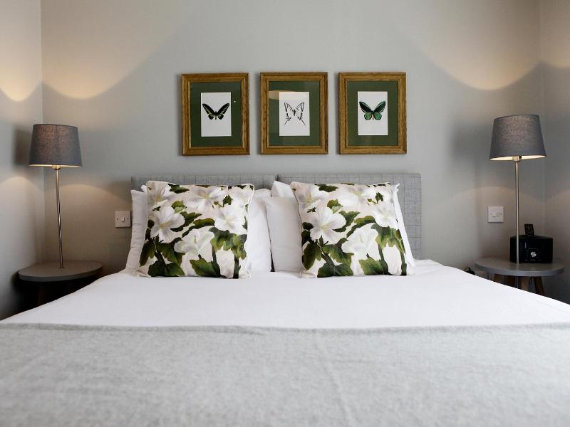 Double Room image 1