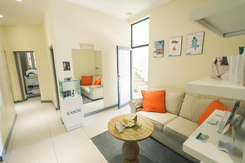 Blue Diamond Boutique Hotel - image 9
