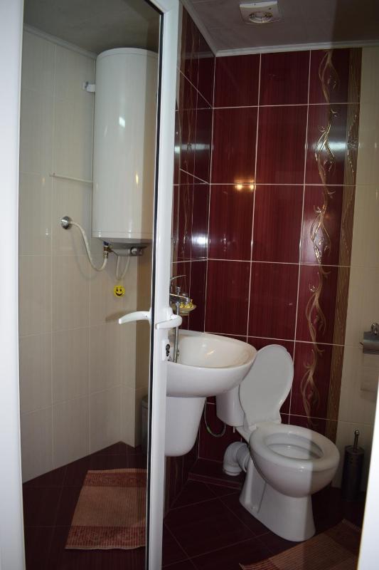 Classic Triple Room image 2