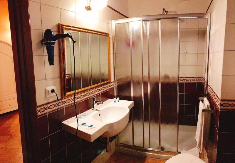 Double Room with Terrace image 2