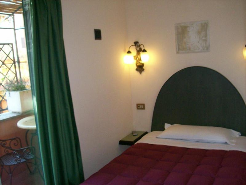 Single Room image 1