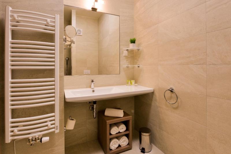 Superior Double or Twin Room image 2