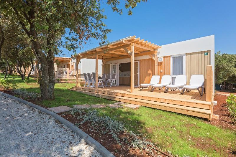 Two-Bedroom Mobile Home - Forest Escape image 2