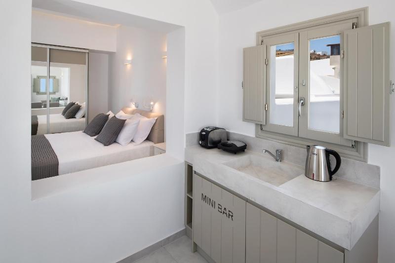 Double Room with Outdoor Hot Tub image 3