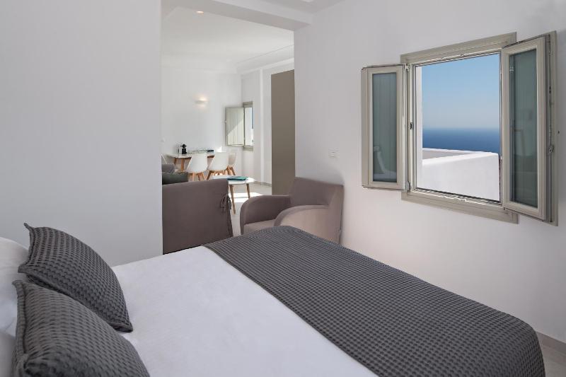 Superior Double Room with Outdoor Hot Tub image 3