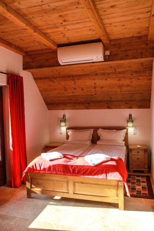 Superior Apartment image 3