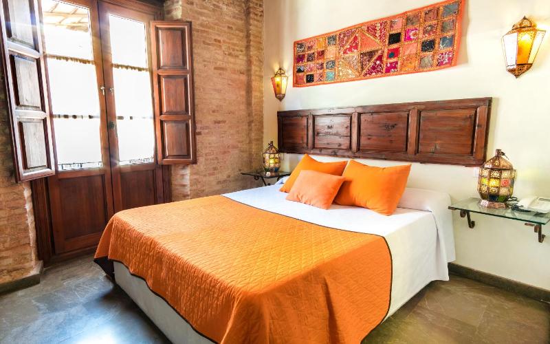 Exterior Standard Double Room - 1 or 2 beds image 3