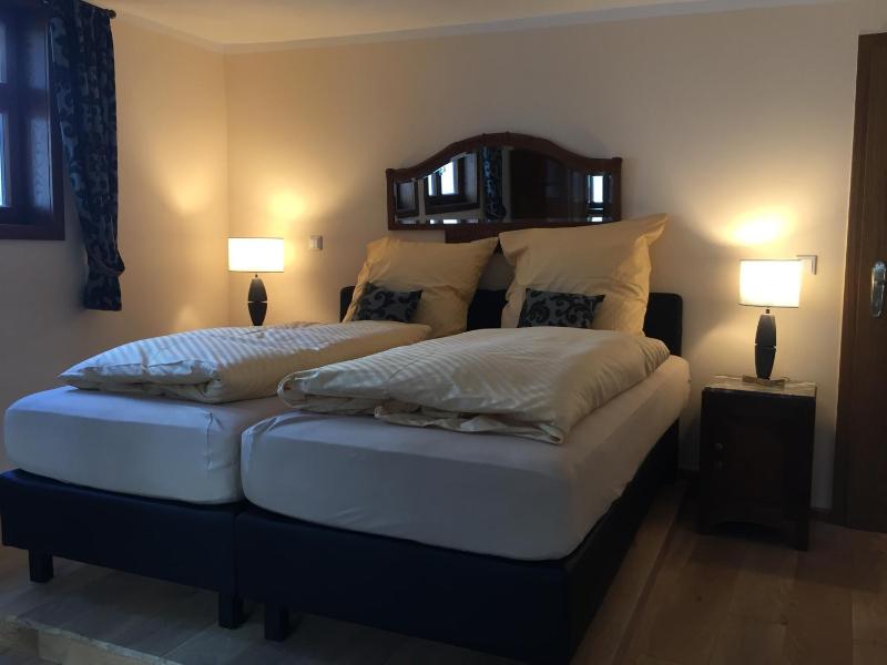 Deluxe Double Room image 3