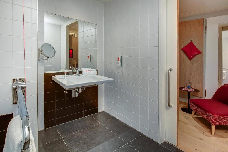 Double Room - Disability Access image 2