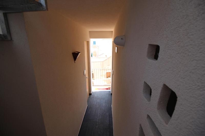 Double Room with Balcony and Sea View image 1