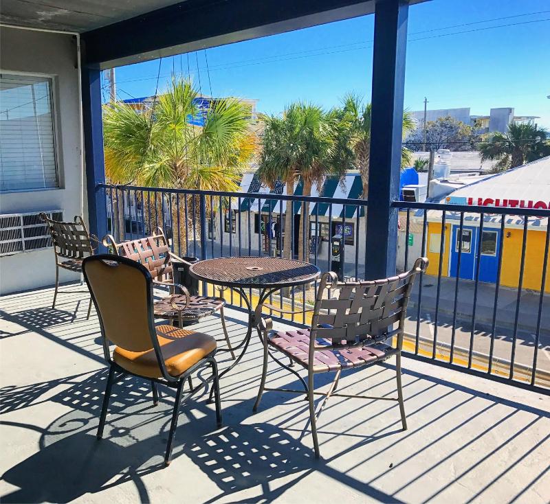 Sea And Breeze Hotel And Condo - image 10