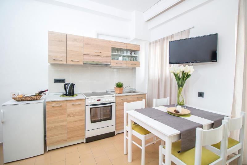Kahlua Hotel Apartments - image 16