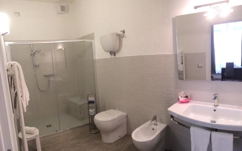 Quadruple Room image 1