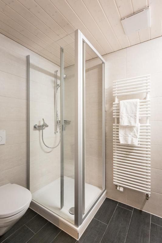 Double Room with Balcony and Mountain View image 2