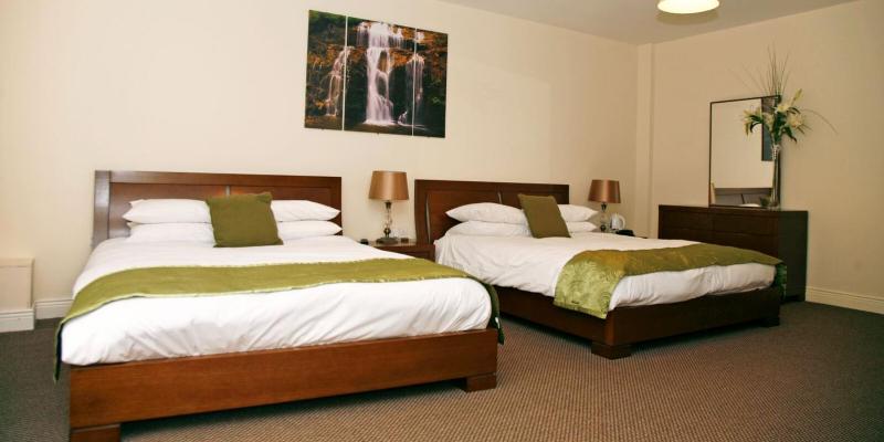 Family Room image 4