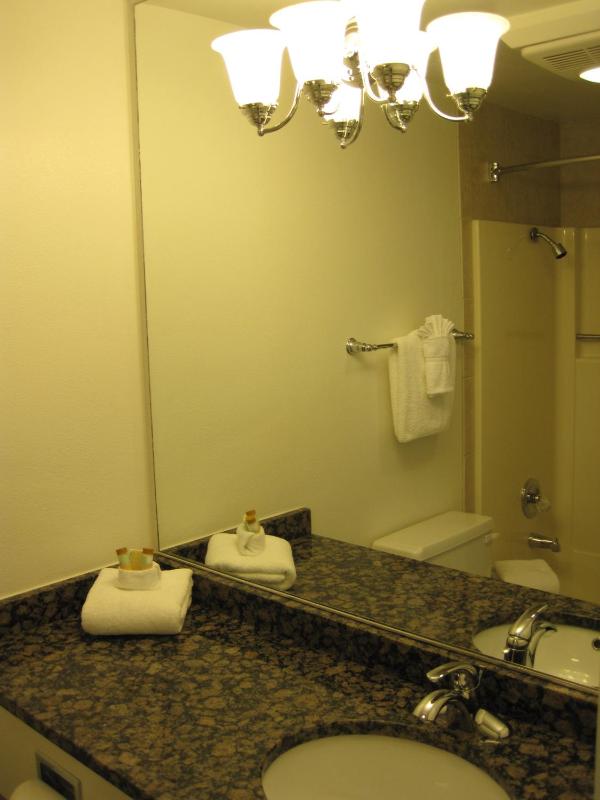 Queen Room with Sea View image 3