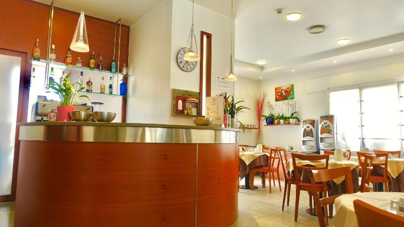 Hotel Paris - image 13
