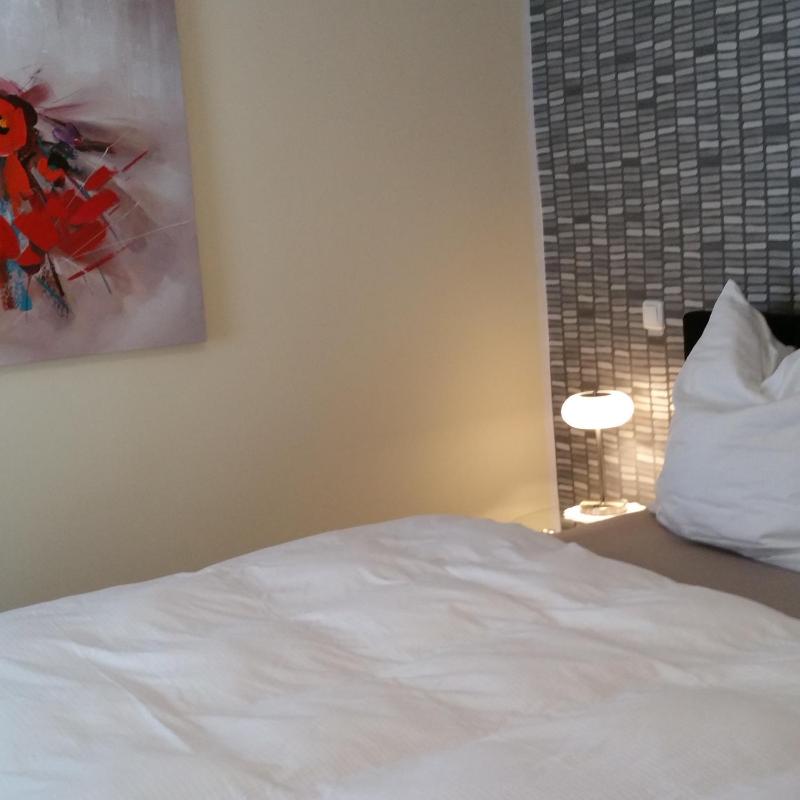 One-Bedroom Apartment image 2
