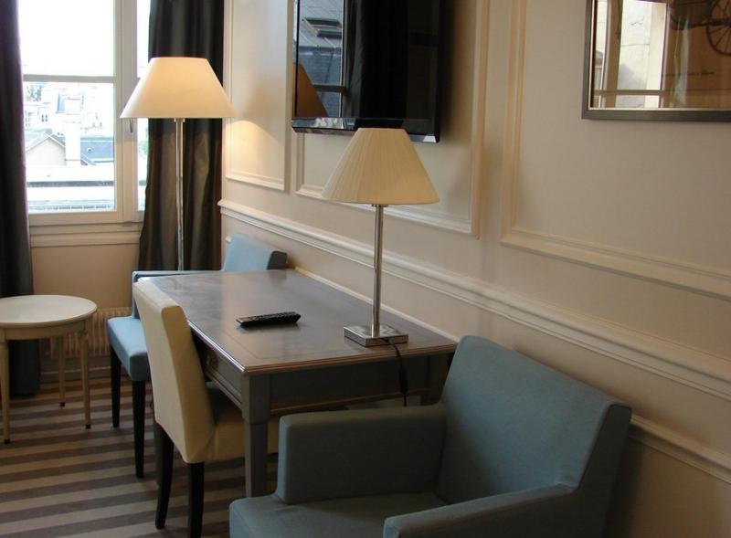 Superior Double or Twin Room image 3
