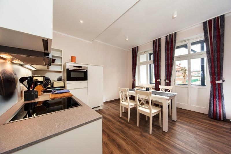 Apartment with Balcony image 3