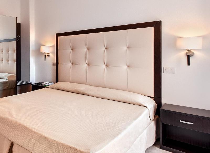 Hotel Bahia - image 32