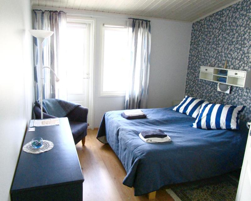 Deluxe Double or Twin Room image 4