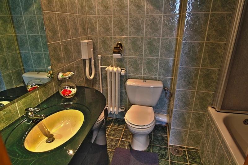Suite image 3