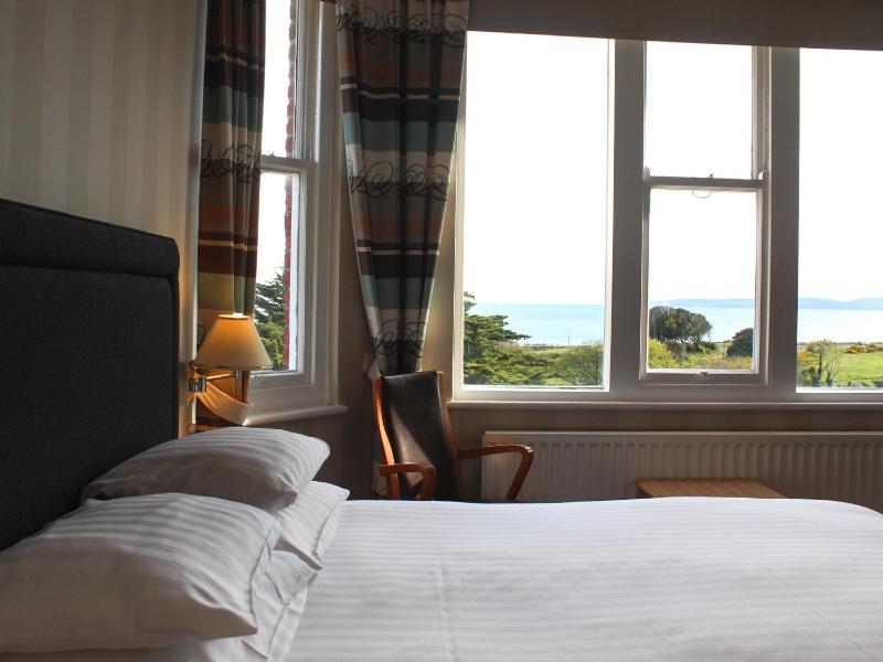 Double Room with Sea View image 1
