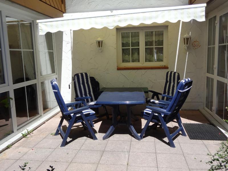 Deluxe Two-Bedroom Apartment with Terrace image 1