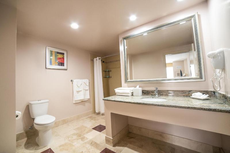 Double Room image 2