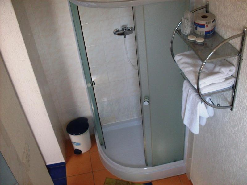 Triple Room image 2