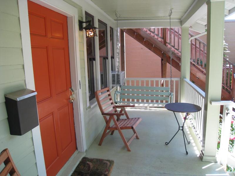 Bluebird Guesthouse - image 5