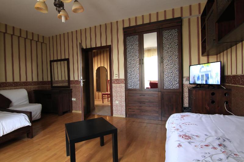 Junior Suite with Balcony image 4